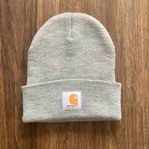 Carhartt Knit Cuffed Beanie - only worn once - light gray color.